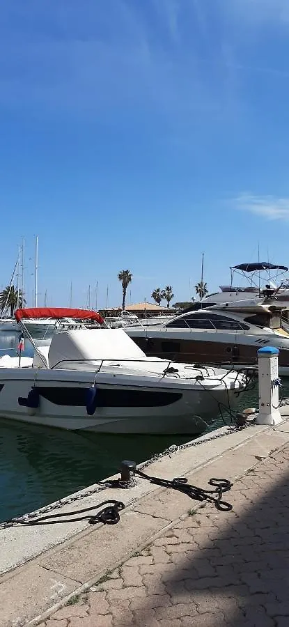 Les Iles D'Or Au Port De Hyeres Grand Studio Climatise France